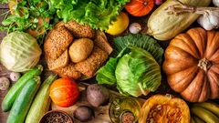 Di quanta fibra hai bisogno ogni giorno e come aumentarne l’apporto senza gonfiore addominale